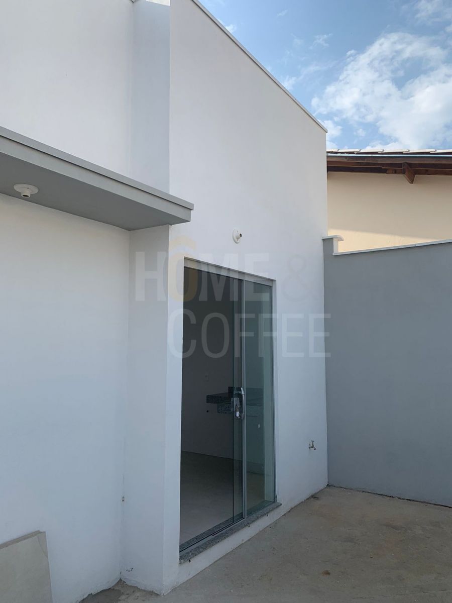 CASA - BAIRRO : PARQUE IMPERIAL