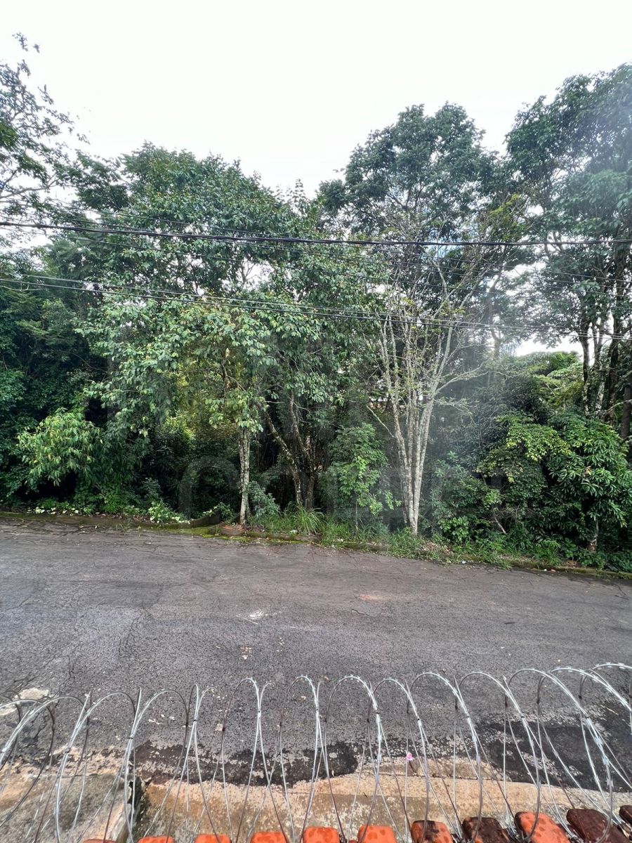 CASA- BAIRRO: RESIDENCIAL RIO VERDE