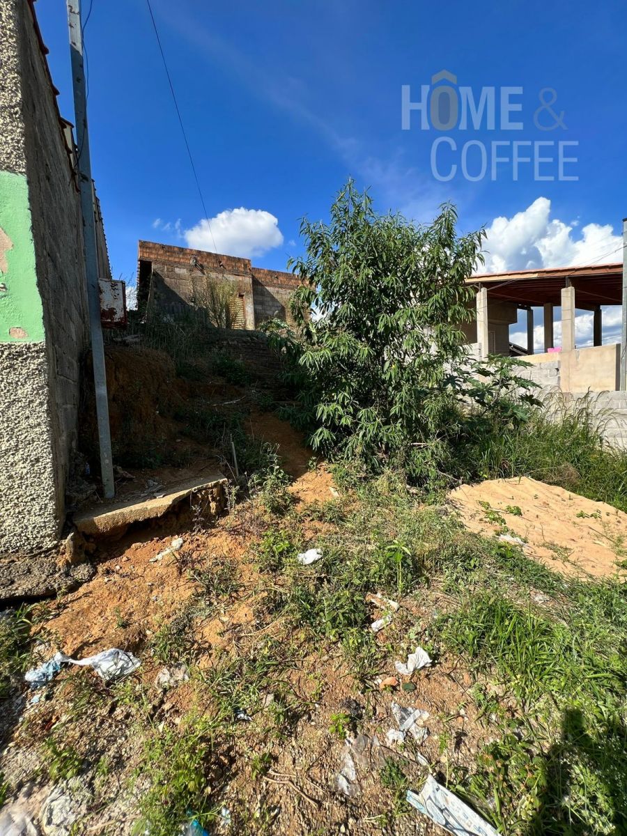 CASA  - BAIRRO: DAMASCO