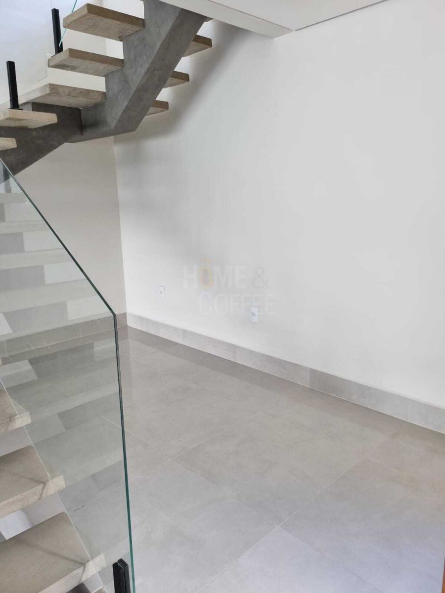 CASA - BAIRRO: PORTO REAL